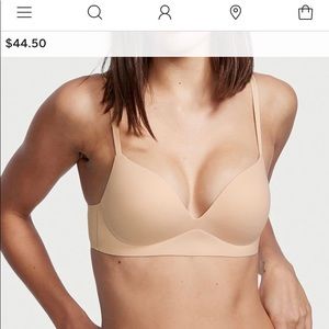 Victoria Secret Wireless Push Up Bra 36C